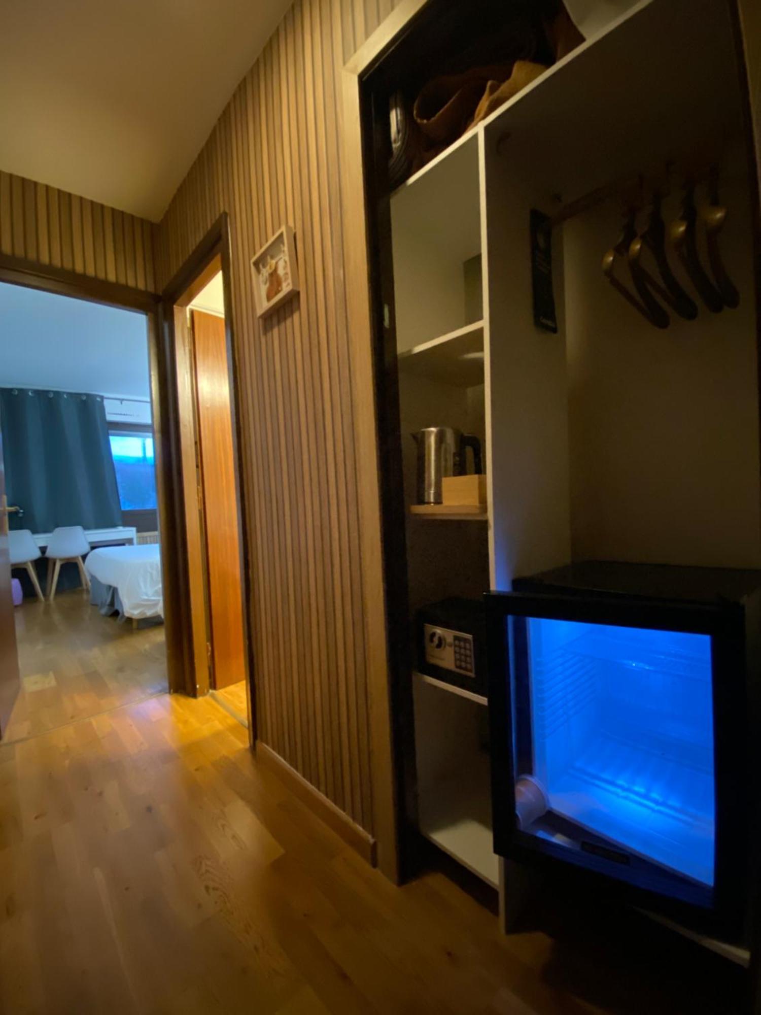 סן-ז'וליאן-אן-ג'נבואה Savoie Hotel Aux Portes De Geneve מראה חיצוני תמונה