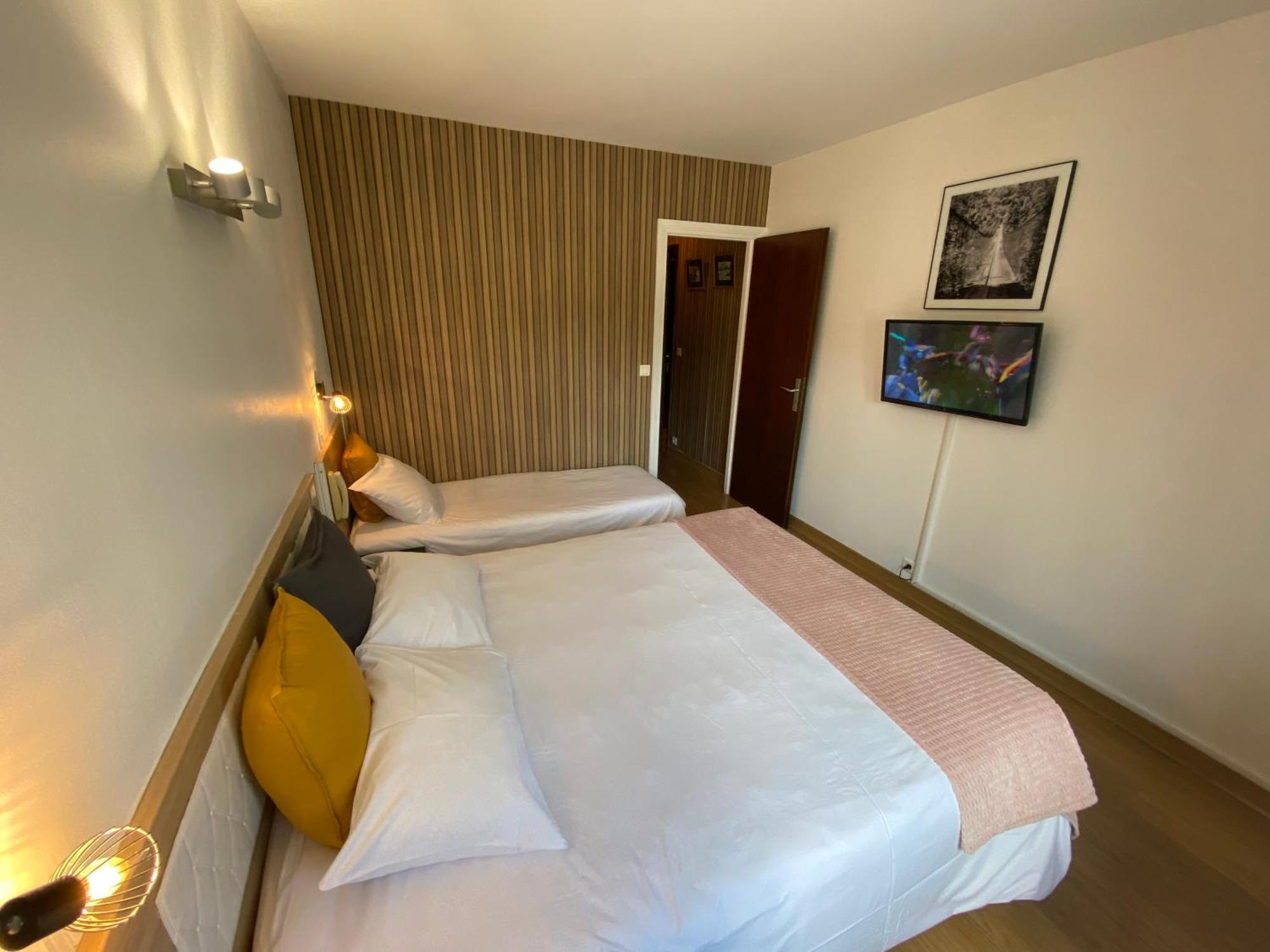 סן-ז'וליאן-אן-ג'נבואה Savoie Hotel Aux Portes De Geneve מראה חיצוני תמונה