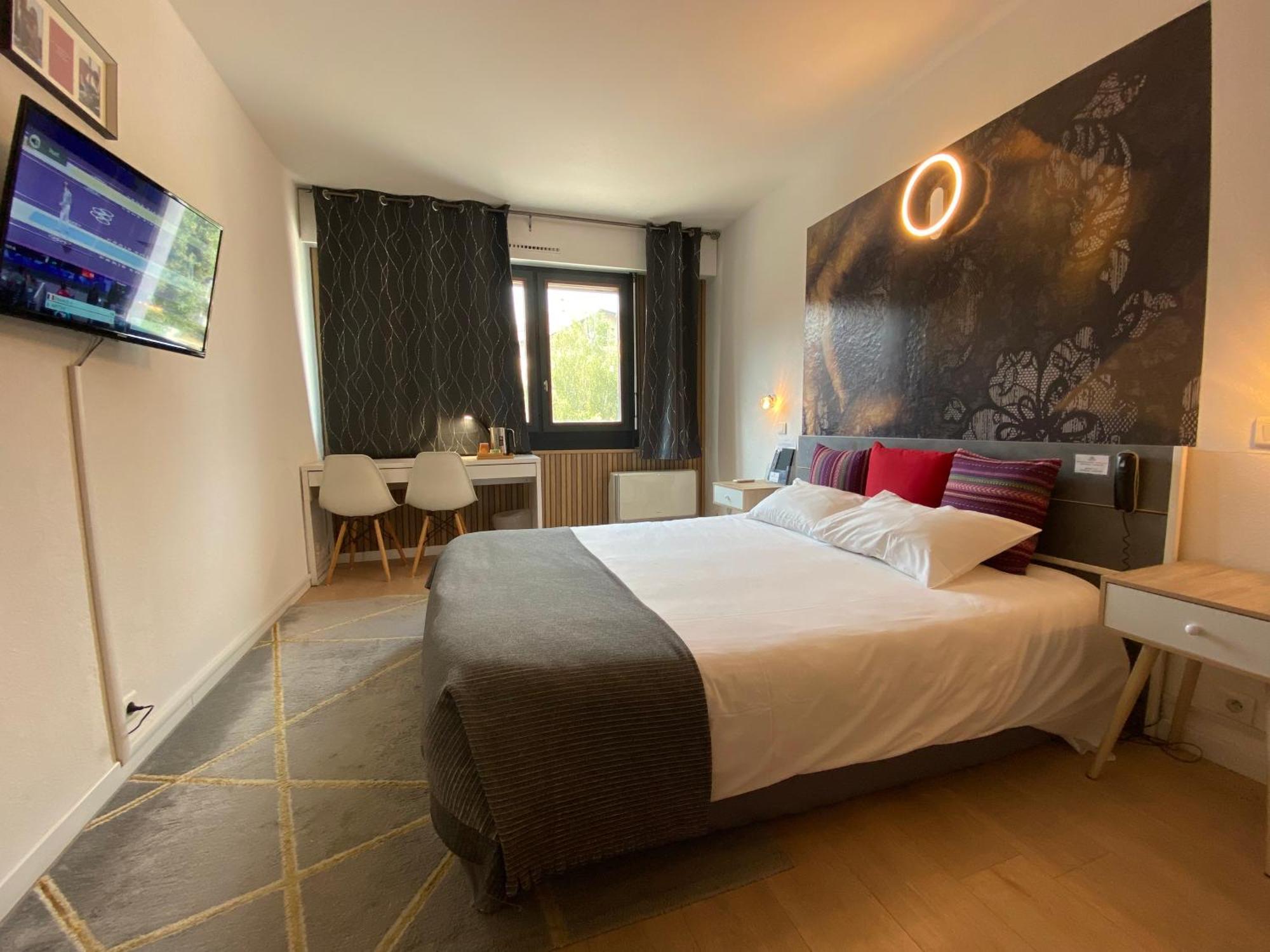 סן-ז'וליאן-אן-ג'נבואה Savoie Hotel Aux Portes De Geneve מראה חיצוני תמונה